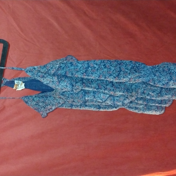 Mudd blue floral top size XL used in great condition - Picture 14 of 14